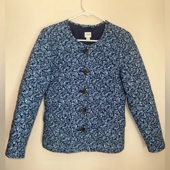 J. Crew Blue Floral Quilted Jacket Women’s Size 00 Cottagecore Button Front - Picture 2 of 8